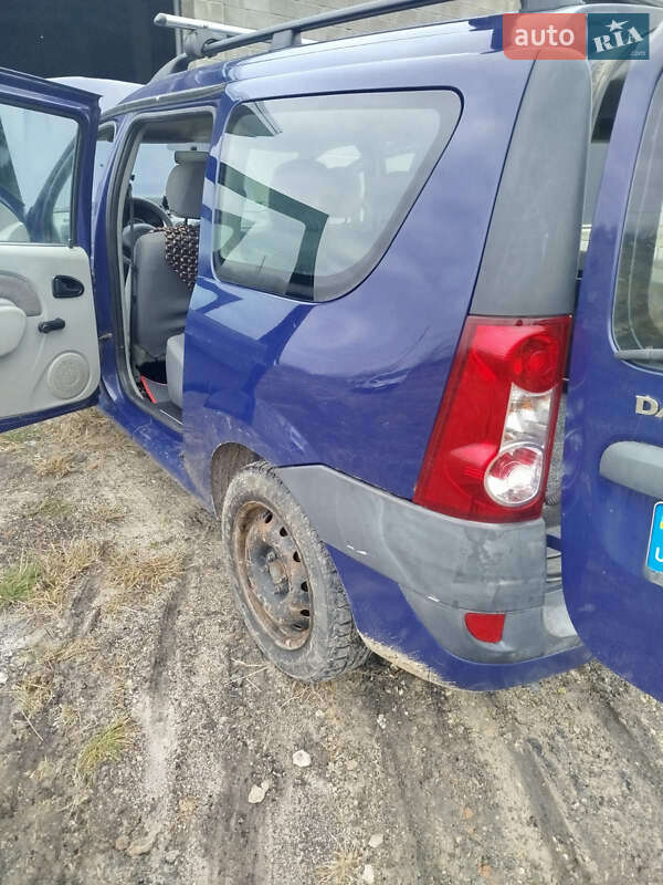 Седан Dacia Logan 2008 в Рівному