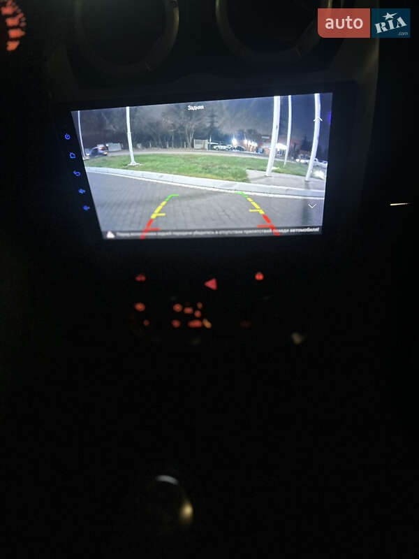 Седан Dacia Logan 2009 в Днепре