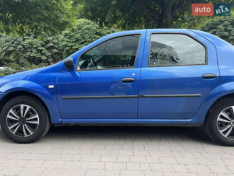 Седан Dacia Logan 2006 в Черновцах