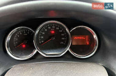 Седан Dacia Logan 2013 в Киеве