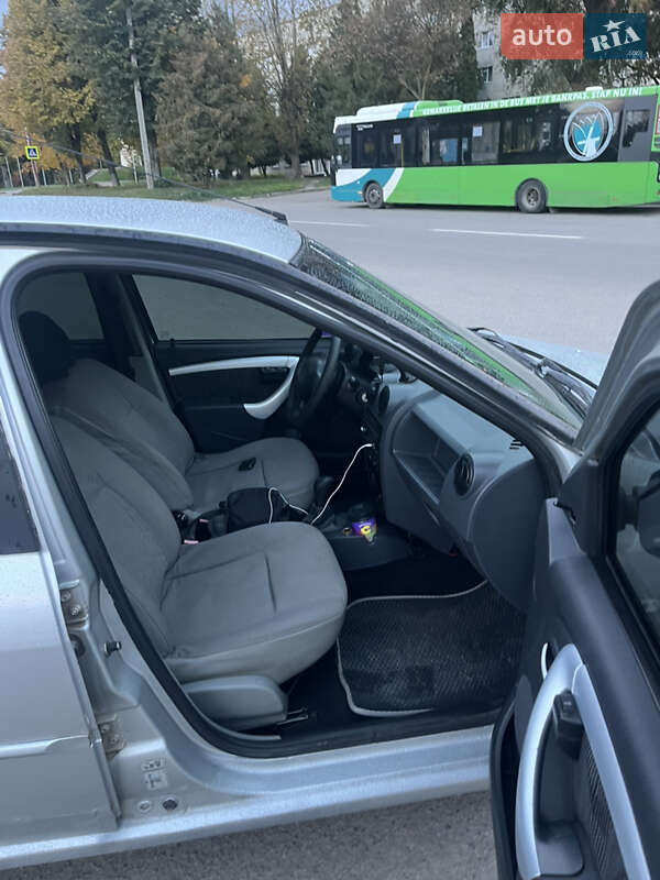 Седан Dacia Logan 2007 в Львові фото 5 Седан Dacia Logan 2007 в Львові