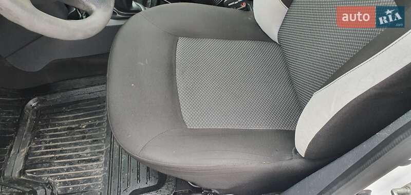 Седан Dacia Logan 2014 в Хмельницком