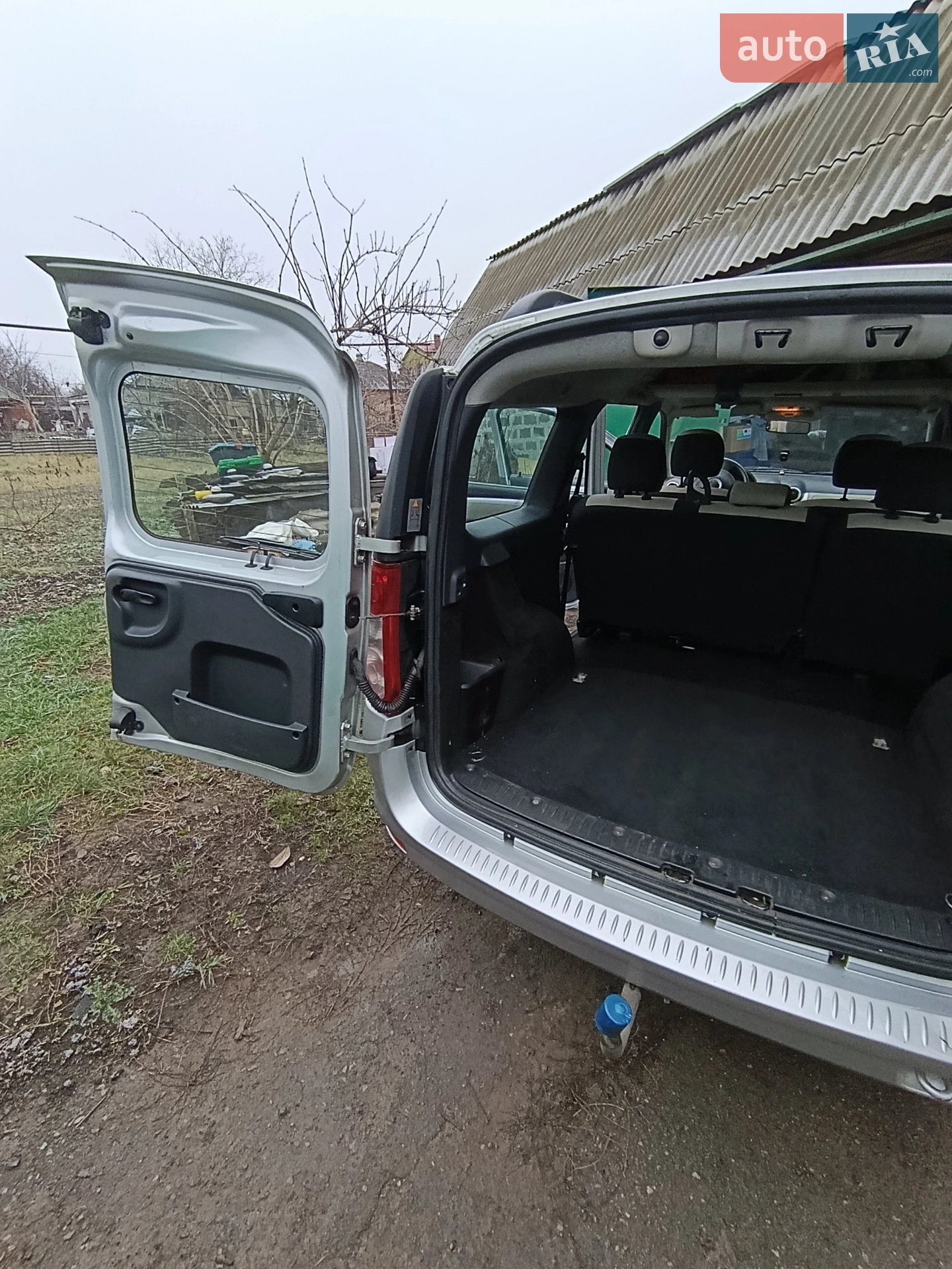 2010 Dacia Logan - мініатюра 4