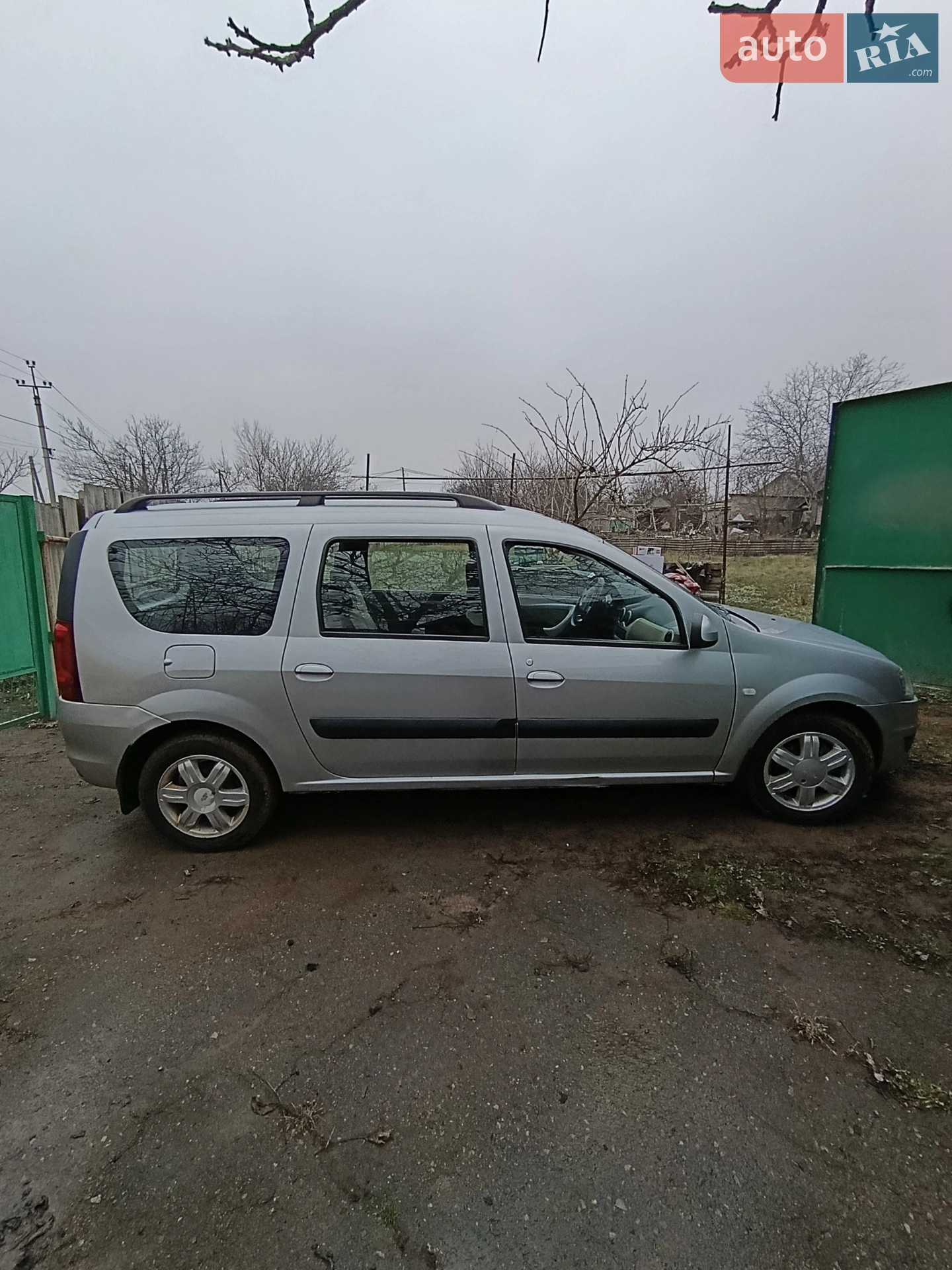 2010 Dacia Logan - мініатюра 11