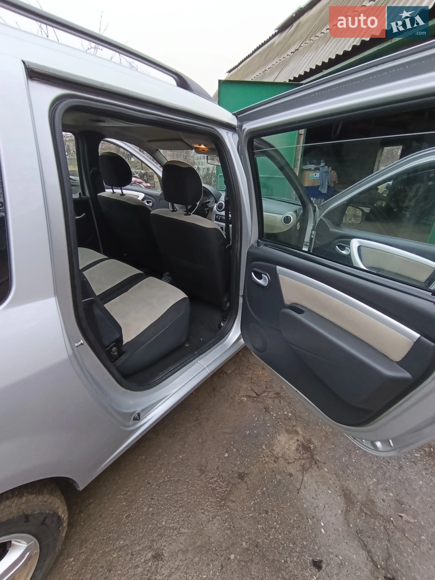 2010 Dacia Logan - мініатюра 18