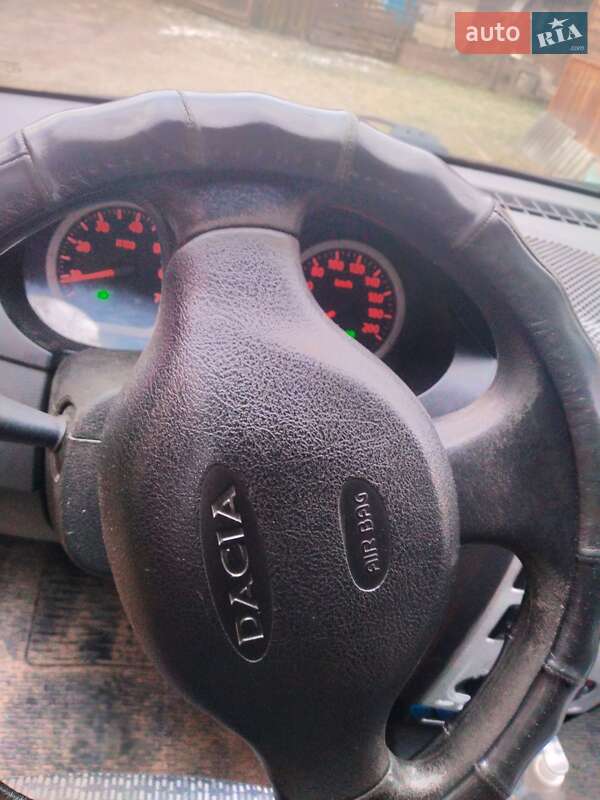 Седан Dacia Logan 2007 в Межгорье