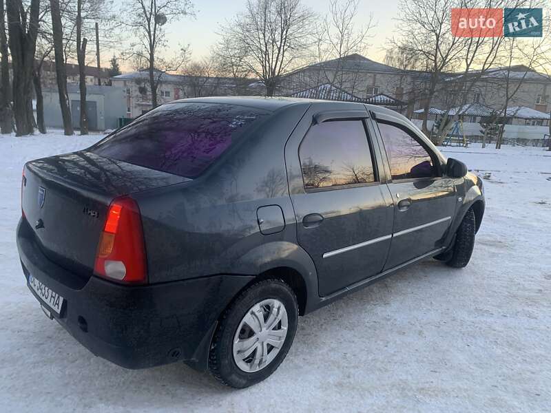 Седан Dacia Logan 2008 в Золочеве