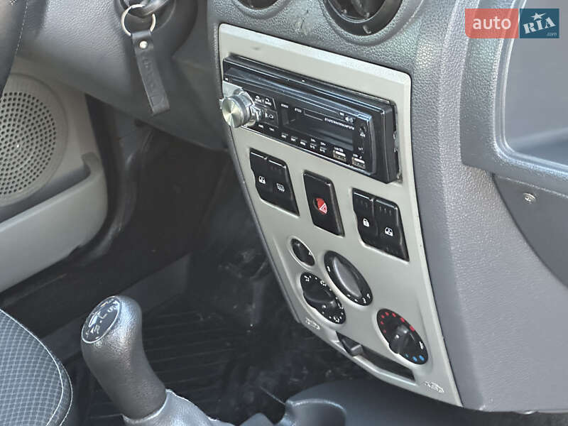 Седан Dacia Logan 2008 в Дрогобыче