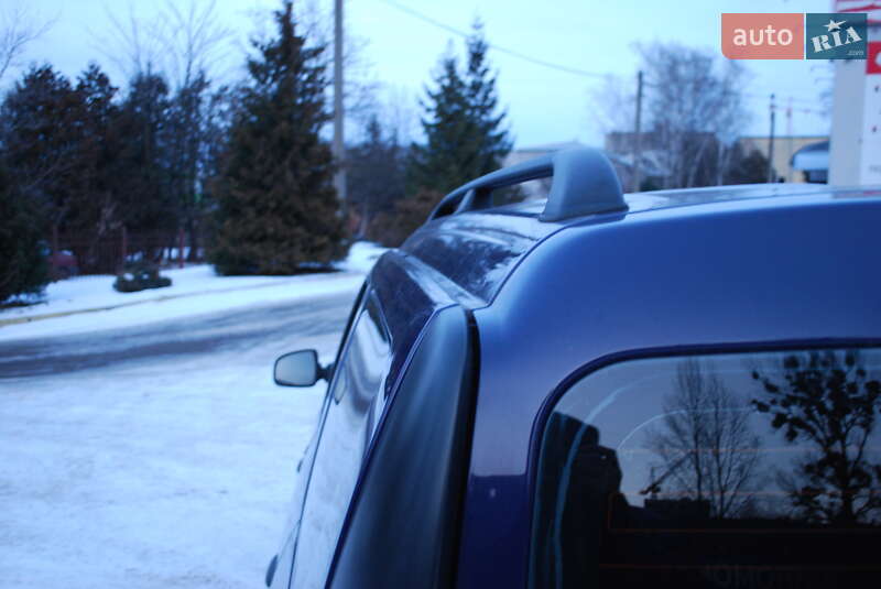 Седан Dacia Logan 2007 в Львові