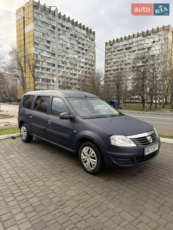 Dacia Logan 2012