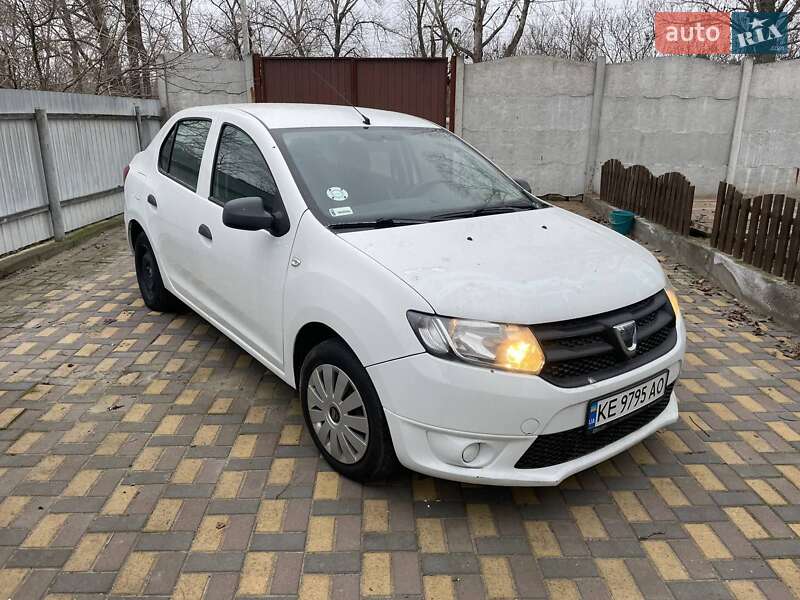 Седан Dacia Logan 2013 в Днепре