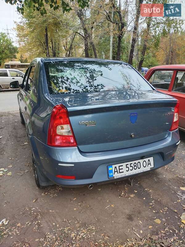 Седан Dacia Logan 2008 в Кривом Роге