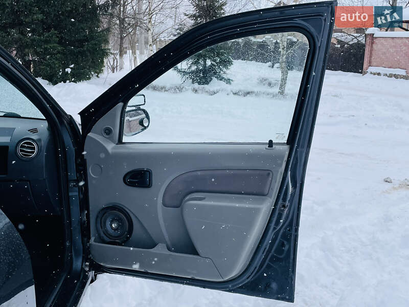 Седан Dacia Logan 2007 в Ивано-Франковске