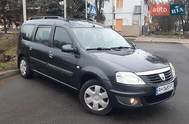 Седан Dacia Logan 2009 в Черкасах