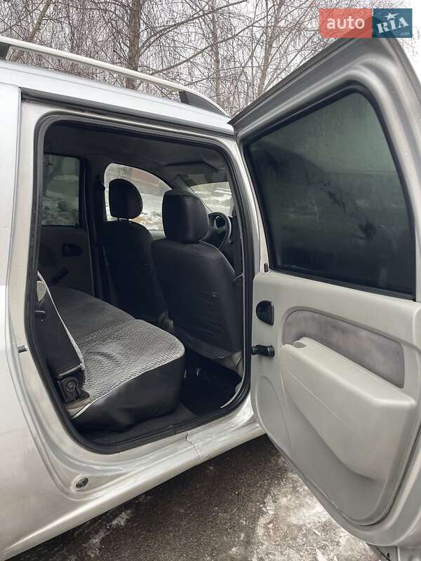 Седан Dacia Logan 2007 в Кривом Роге