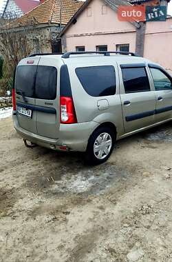 Седан Dacia Logan 2011 в Николаеве