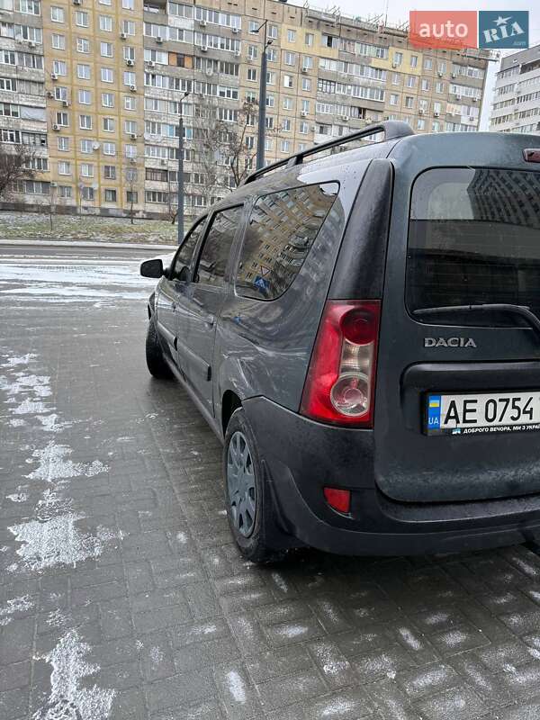 Седан Dacia Logan 2008 в Днепре