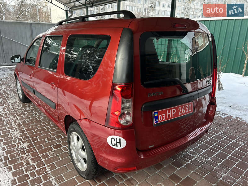 Седан Dacia Logan 2011 в Белой Церкви