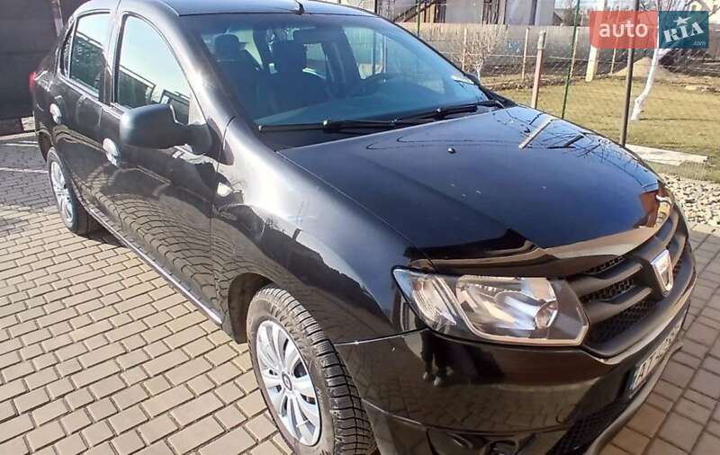 Седан Dacia Logan 2013 в Ивано-Франковске
