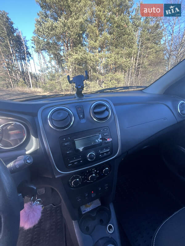 Седан Dacia Logan 2014 в Прилесном