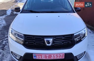 Седан Dacia Logan 2019 в Ромнах