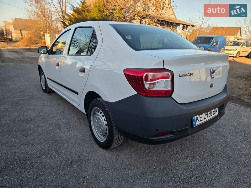Седан Dacia Logan 2015 в Каменском