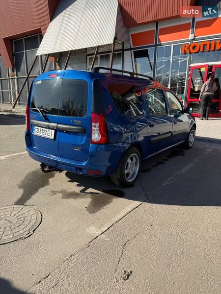Седан Dacia Logan 2009 в Чернигове