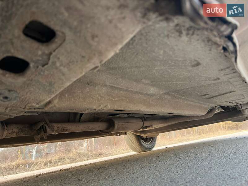 Седан Dacia Logan 2006 в Івано-Франківську