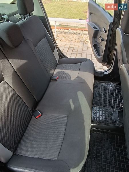 Седан Dacia Logan 2013 в Ивано-Франковске