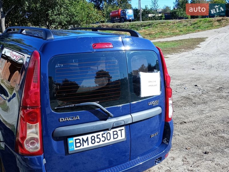 Седан Dacia Logan 2009 в Тростянце