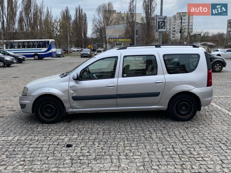 Седан Dacia Logan 2011 в Одессе