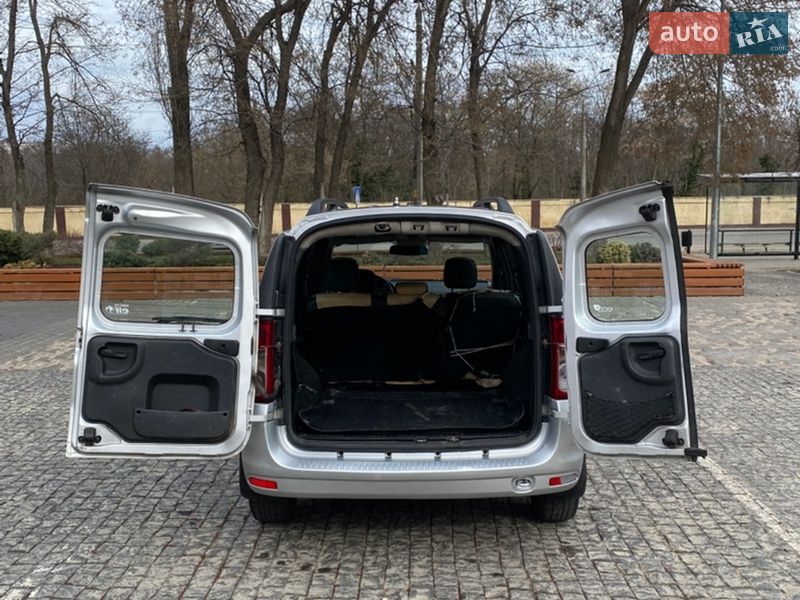 Седан Dacia Logan 2011 в Одессе