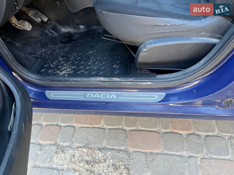 Седан Dacia Logan 2010 в Харкові