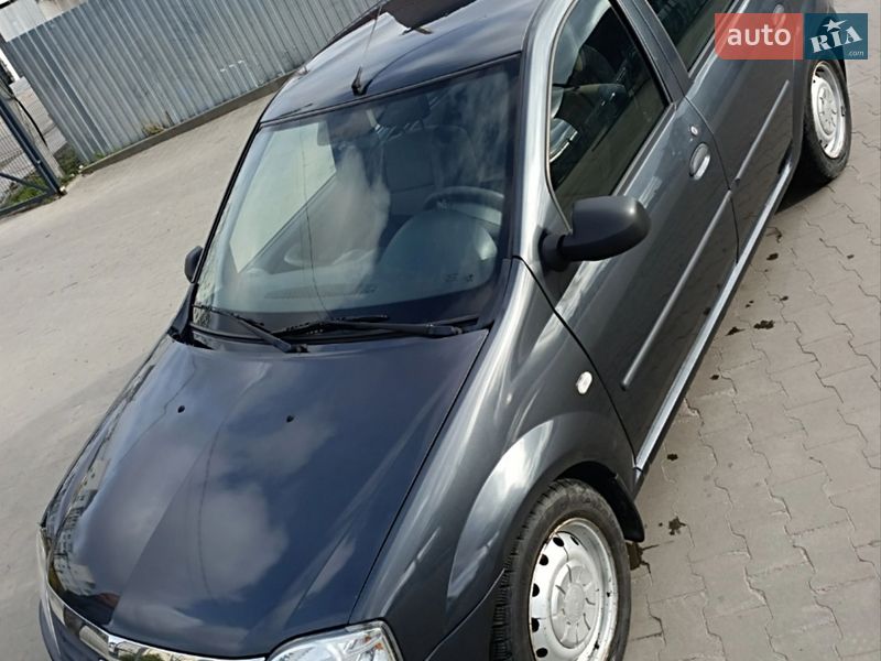 Седан Dacia Logan 2008 в Буче