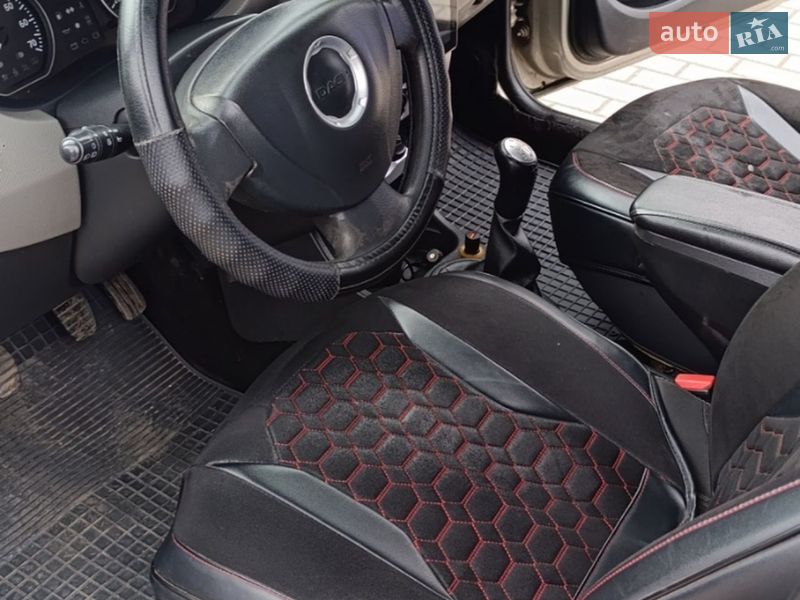 Седан Dacia Logan 2008 в Старокостянтинові