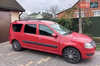 Седан Dacia Logan 2010 в Володимирі
