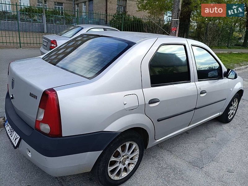 Dacia Logan 2006