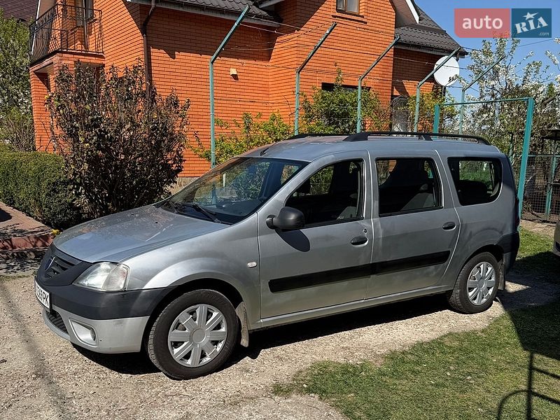 Седан Dacia Logan 2007 в Киеве