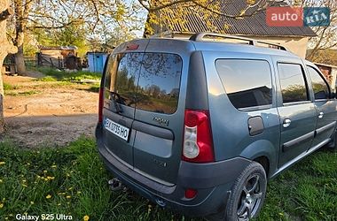 Седан Dacia Logan 2007 в Новой Ушице