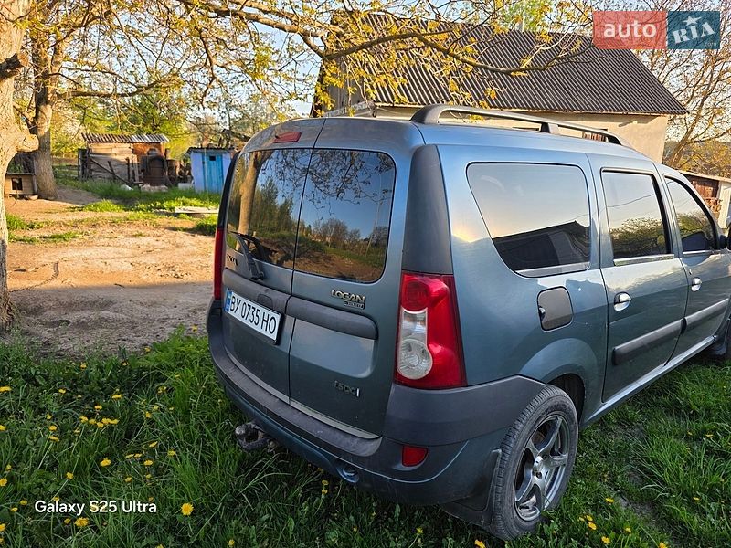 Седан Dacia Logan 2007 в Новой Ушице