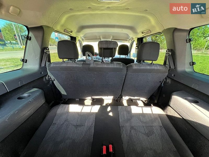 Седан Dacia Logan 2010 в Бердичеве