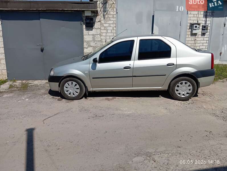 Седан Dacia Logan 2006 в Харькове