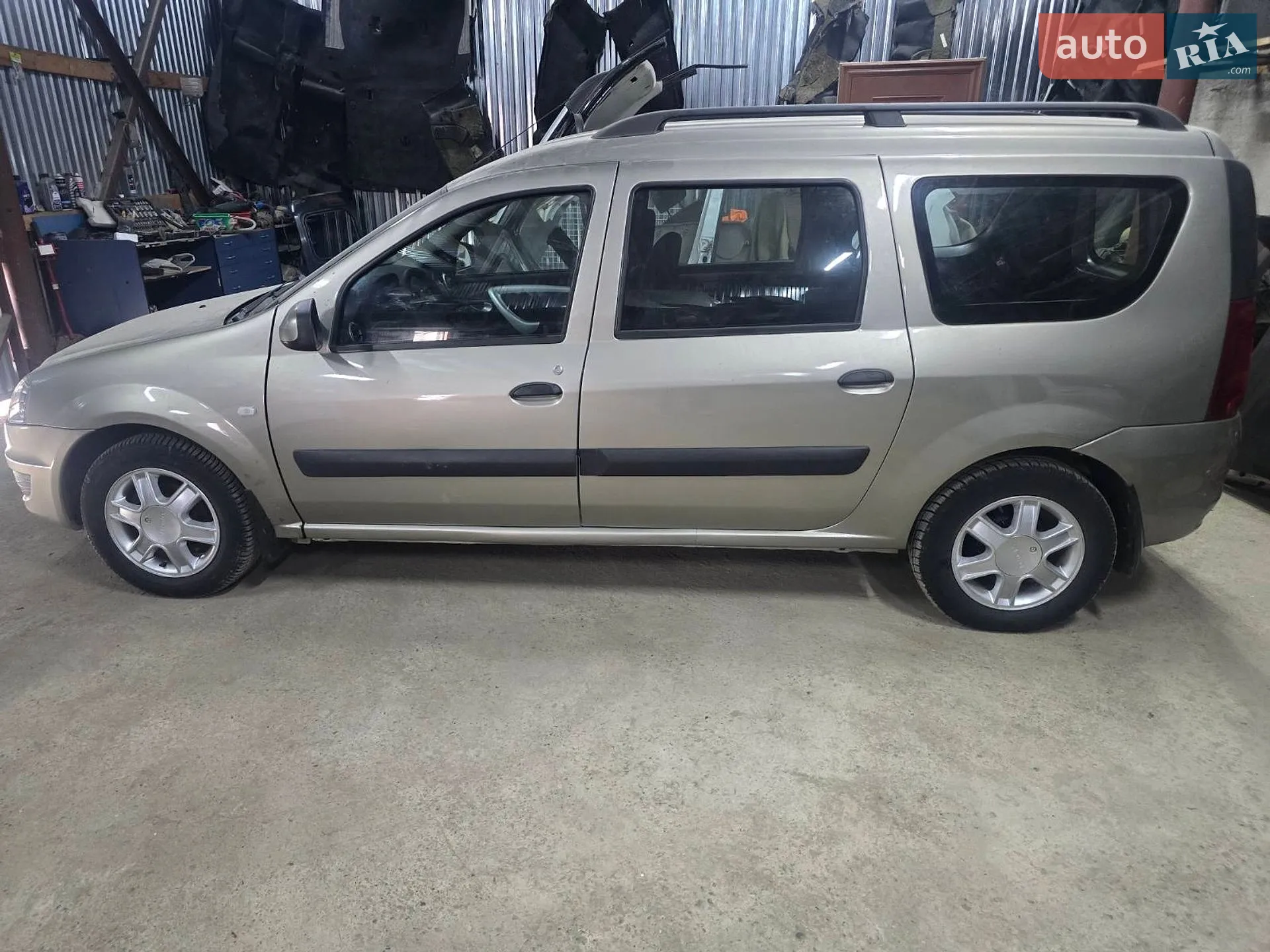 2011 Dacia Logan - мініатюра 3