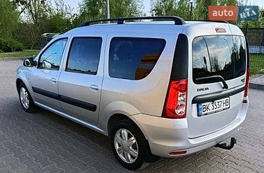 Седан Dacia Logan 2010 в Дубно