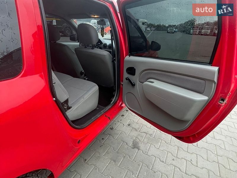 Седан Dacia Logan 2008 в Львове