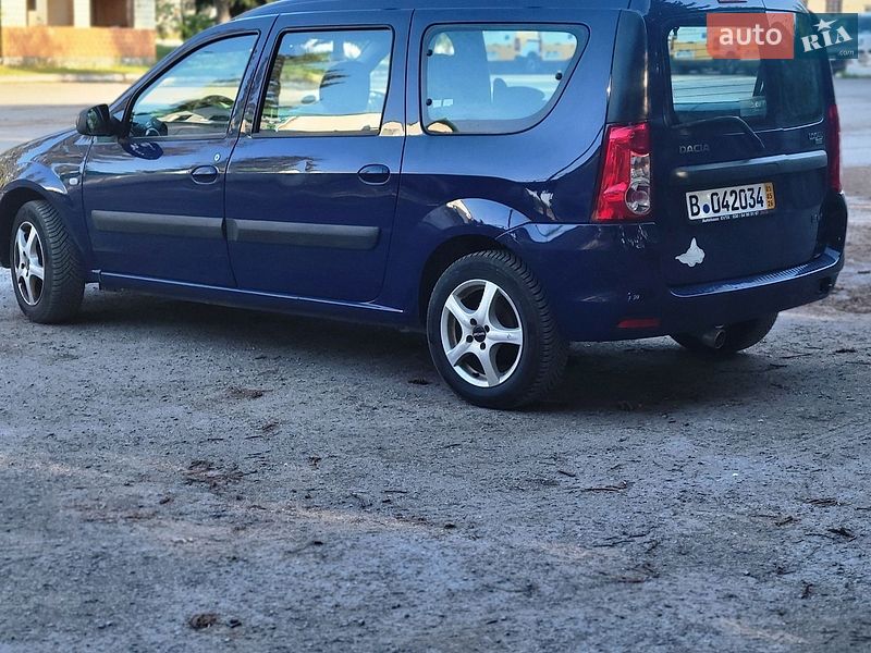 Седан Dacia Logan 2009 в Збараже