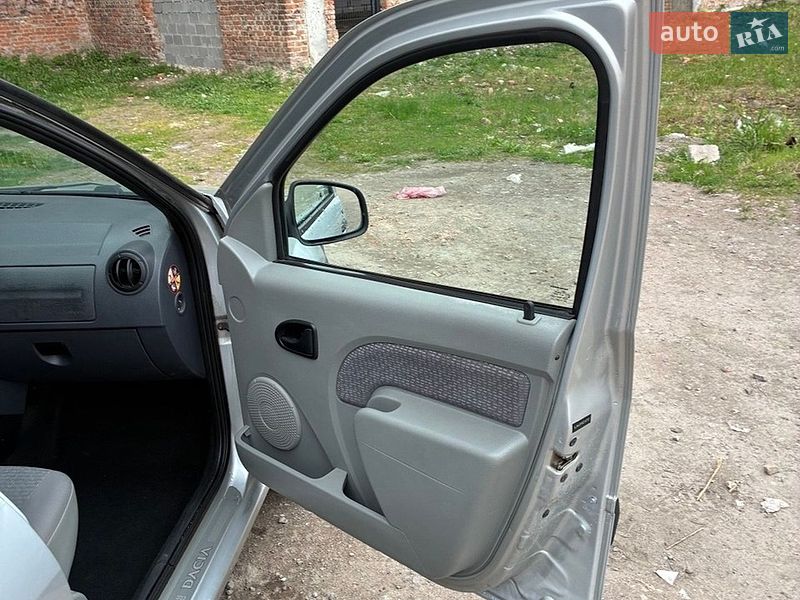 Седан Dacia Logan 2007 в Тернополе
