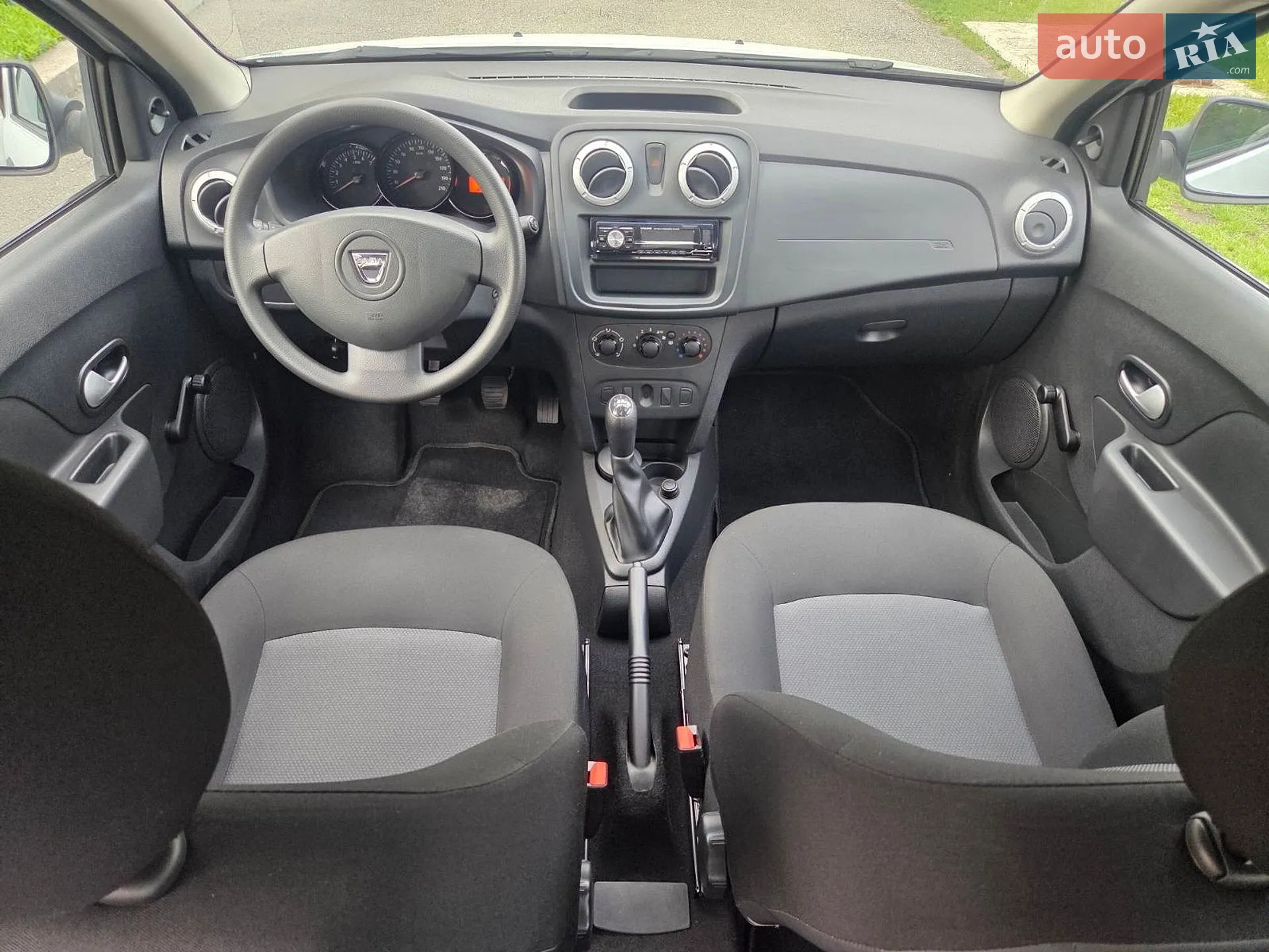 2015 Dacia Logan - мініатюра 15