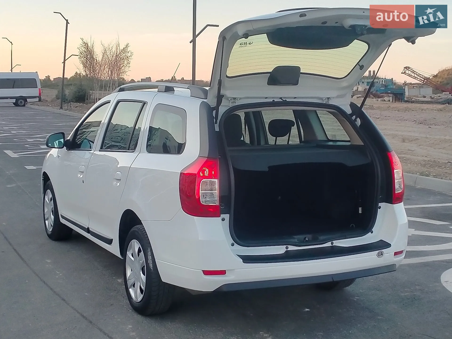 2015 Dacia Logan - мініатюра 12