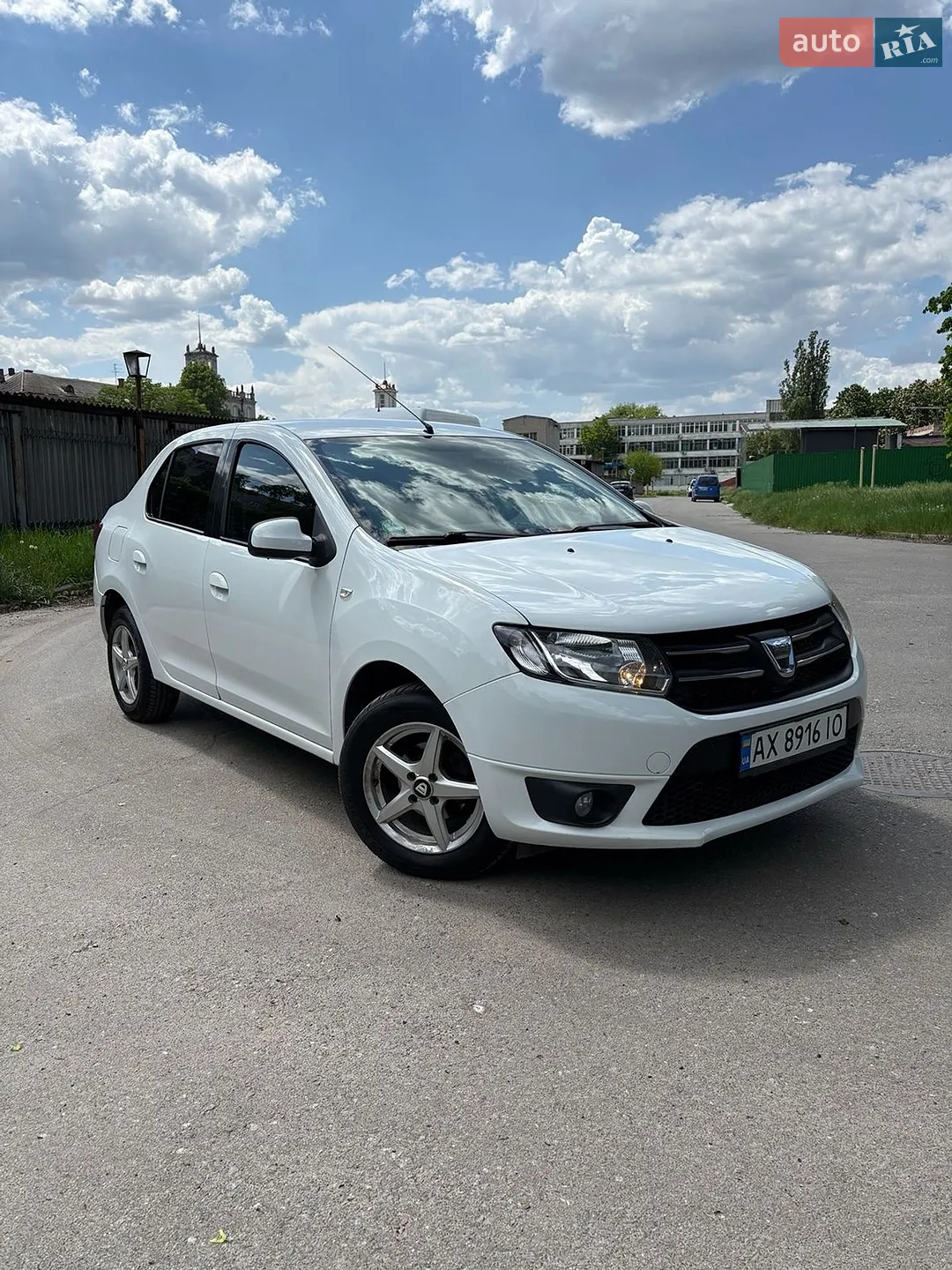 2013 Dacia Logan - мініатюра 7